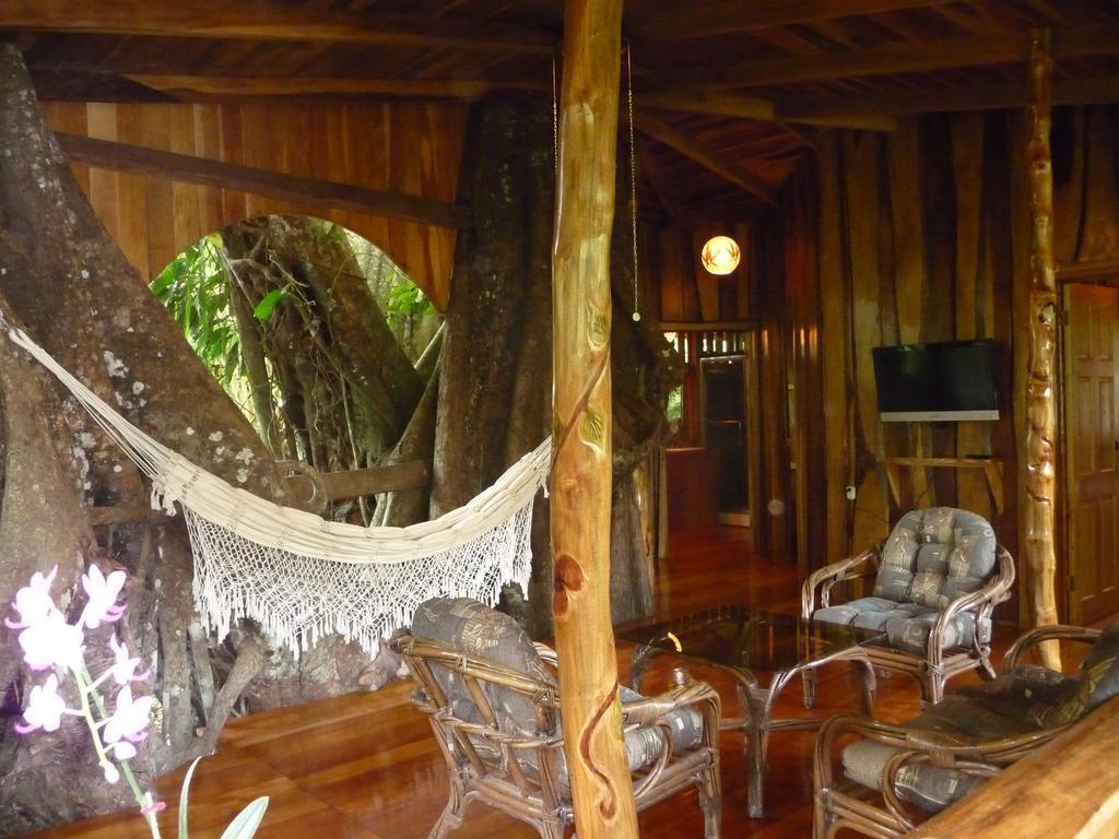 Topos Tree House กาอุยตา ภายนอก รูปภาพ